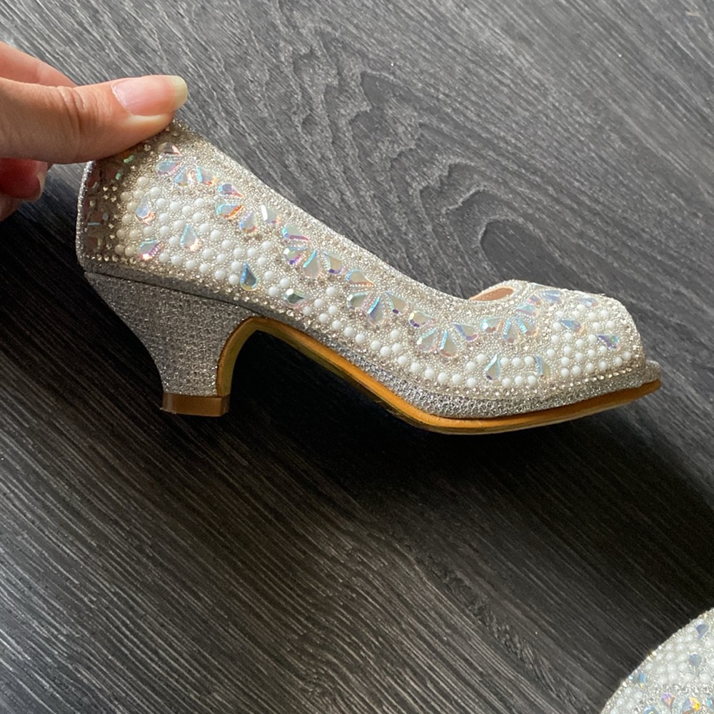 Girls dress heels - Picture 4 of 4